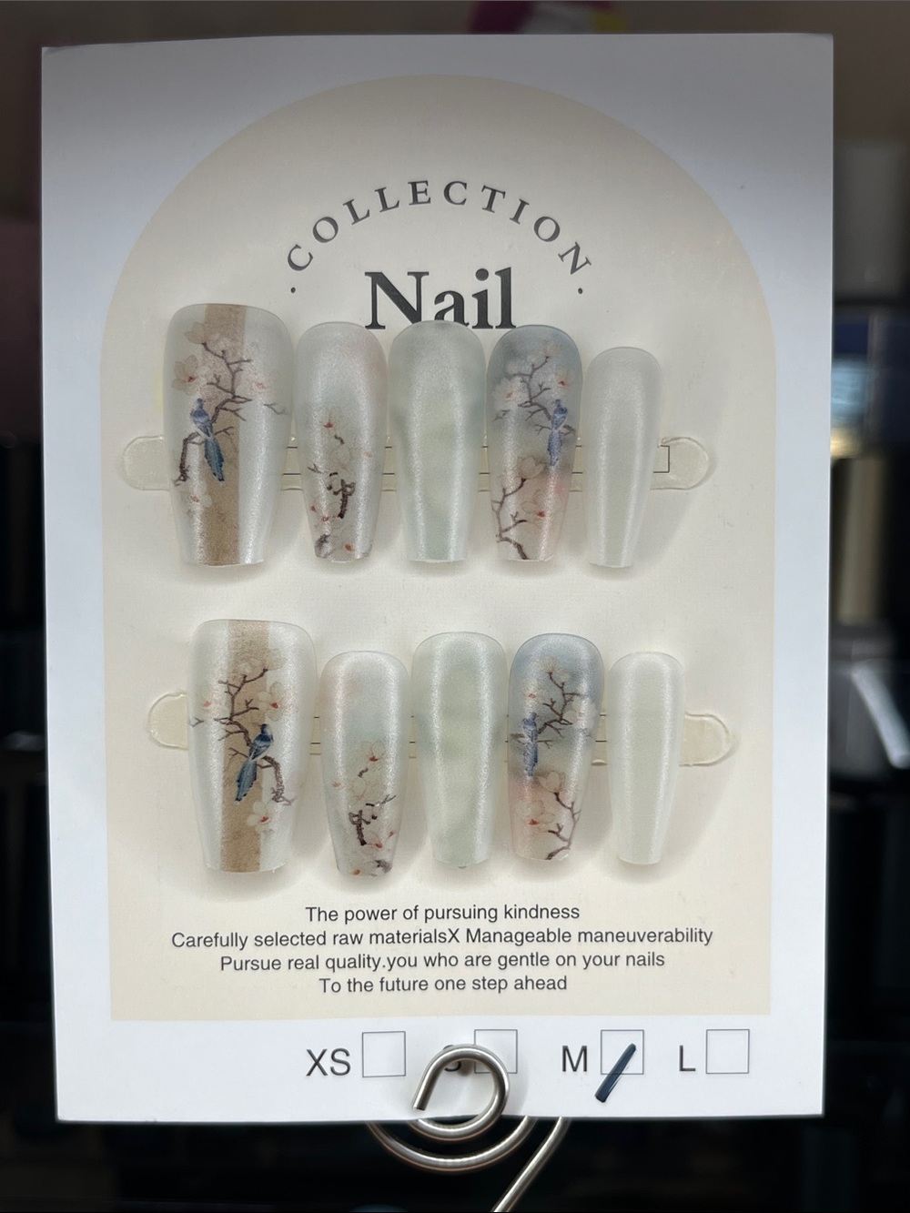 Press-On Nails in Soft Pearl Green withJapanese inspired Design - Medium coffin
